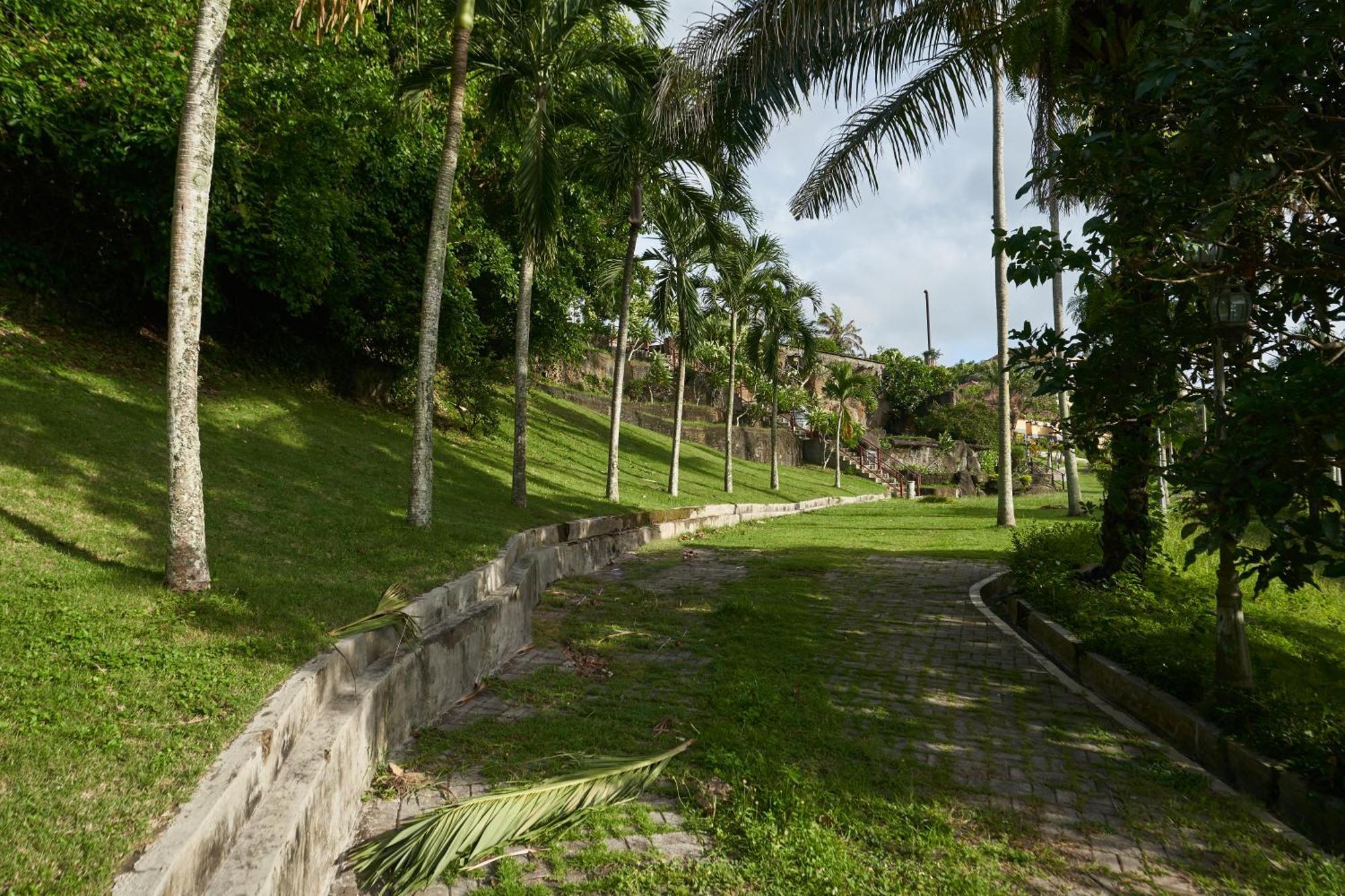 The Beverly Hills Bali Villas Jimbaran Bagian luar foto