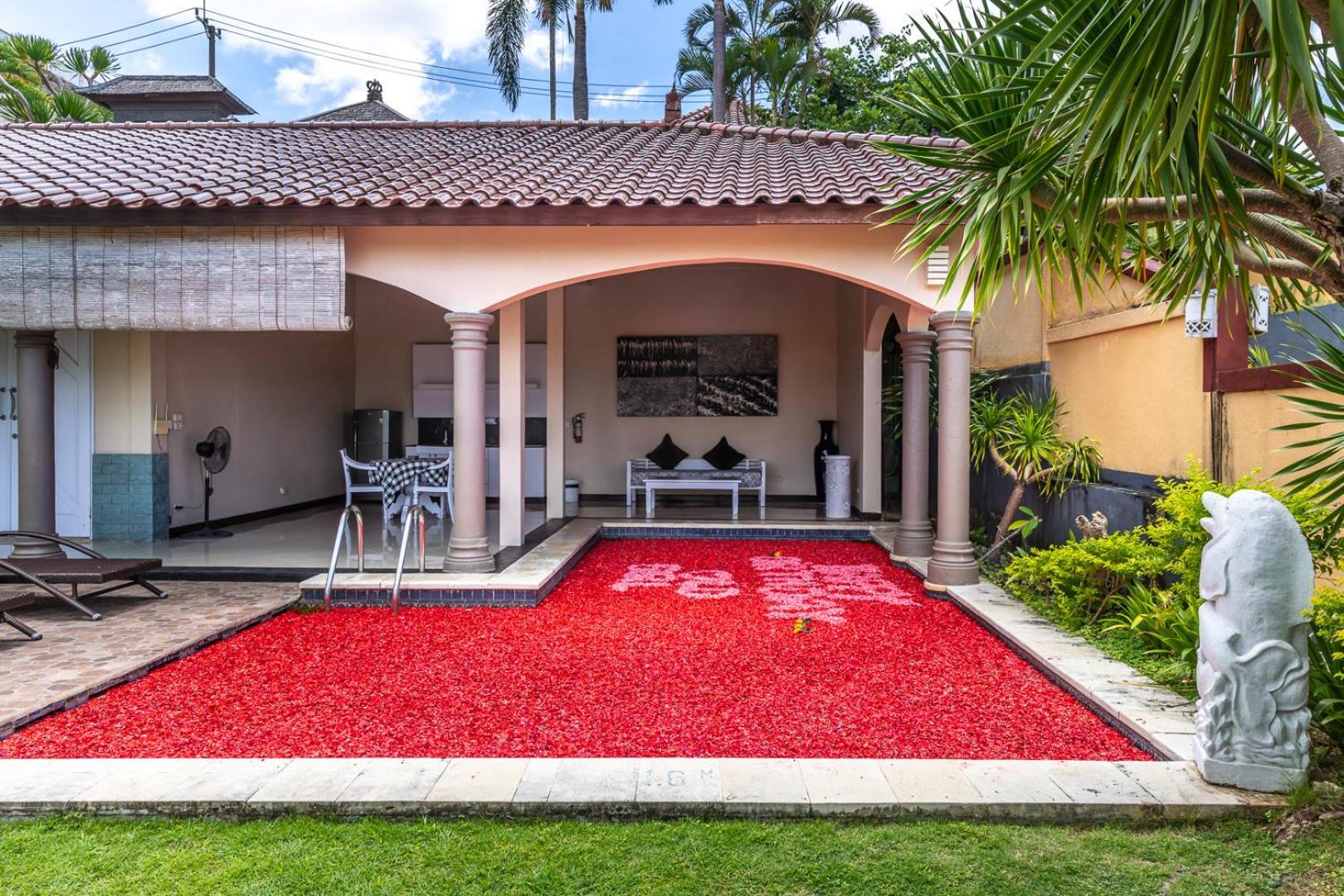 The Beverly Hills Bali Villas Jimbaran Bagian luar foto